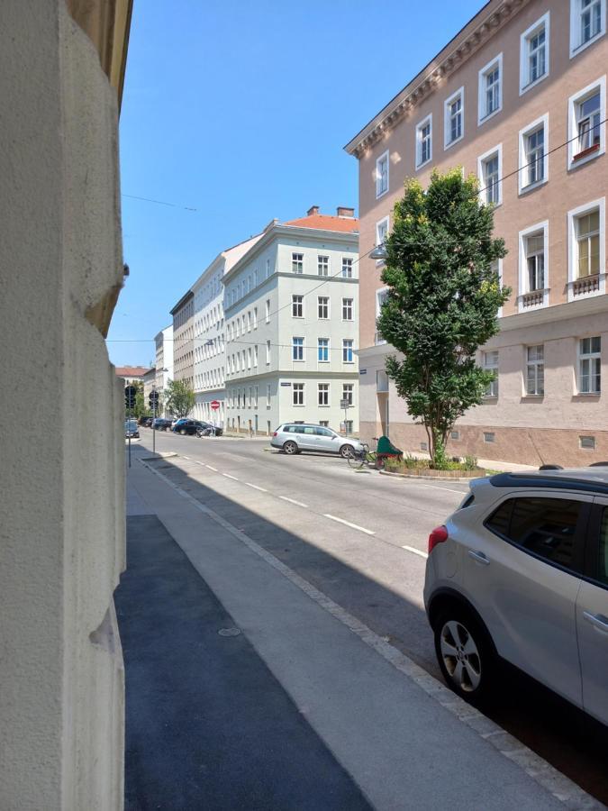 City Apartment Mit Direktzugang 维也纳 外观 照片