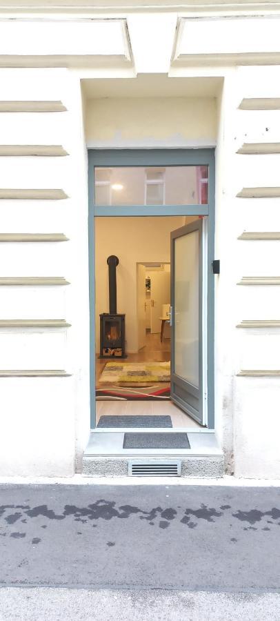 City Apartment Mit Direktzugang 维也纳 外观 照片
